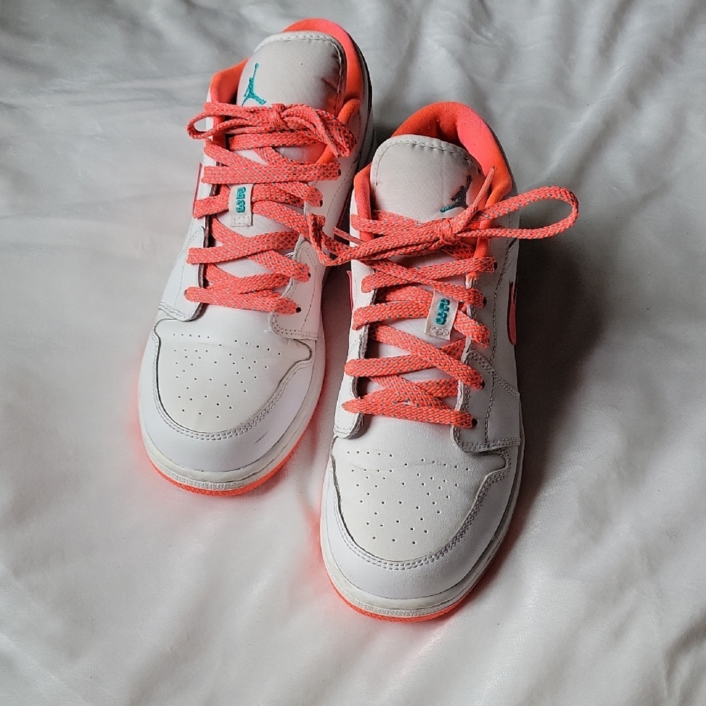 Jordan White and Pink Sneakers Modern Sporty Design